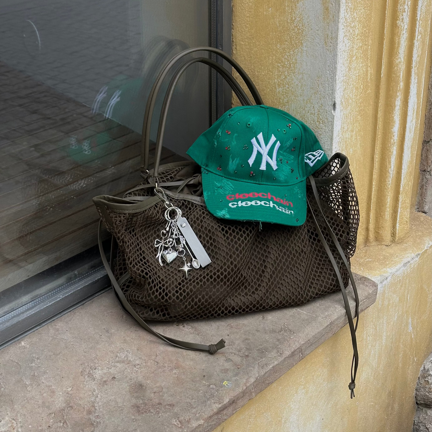 cap green